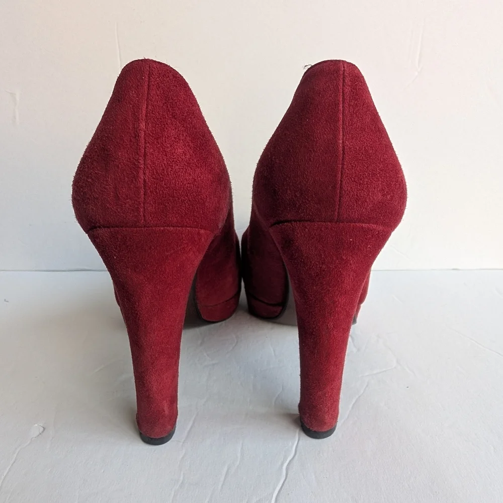 Stuart Weitzman Burgundy Suede Heels Size 8